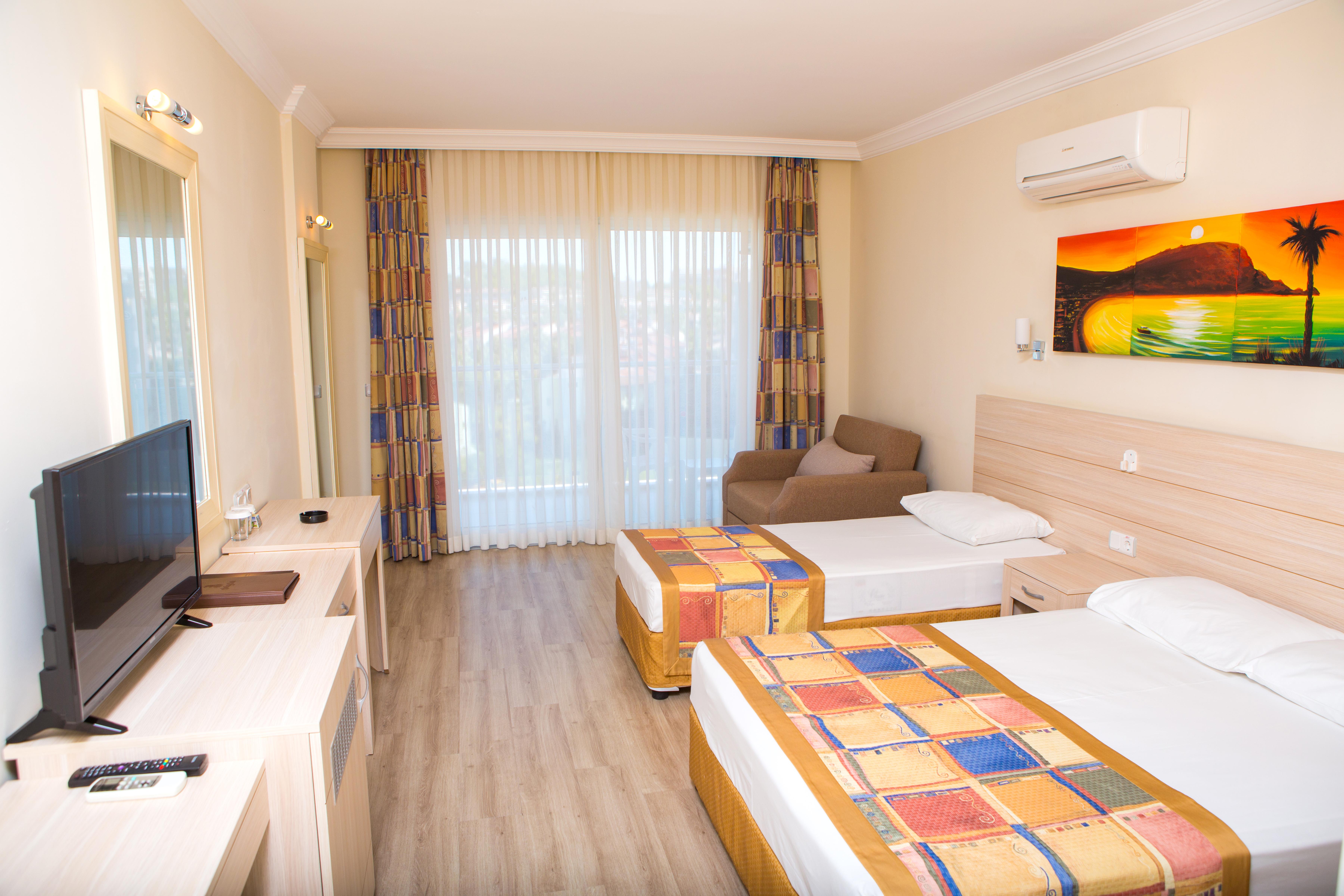 Gardenia Beach Hotel Okurcalar Luaran gambar