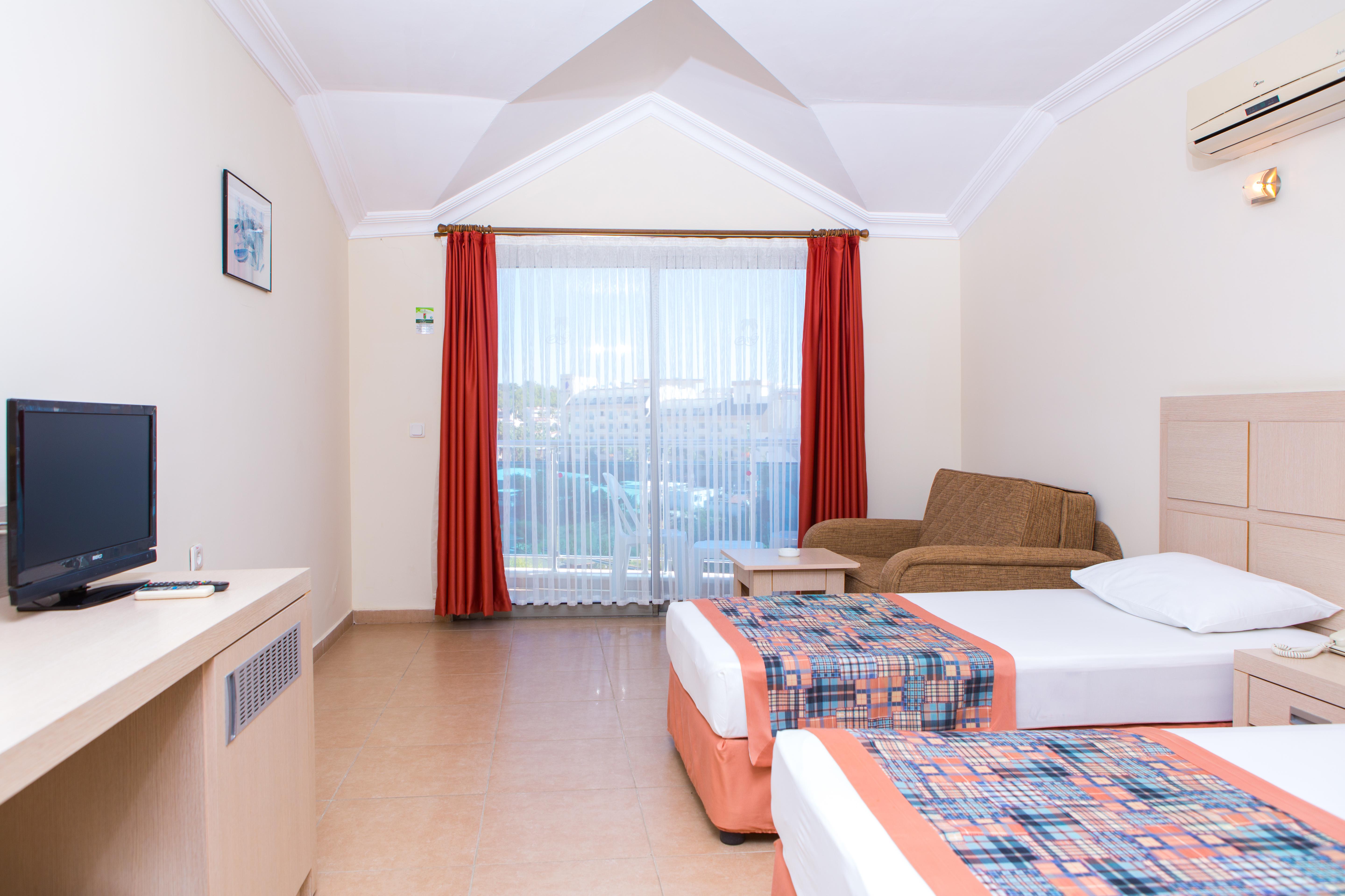 Gardenia Beach Hotel Okurcalar Luaran gambar