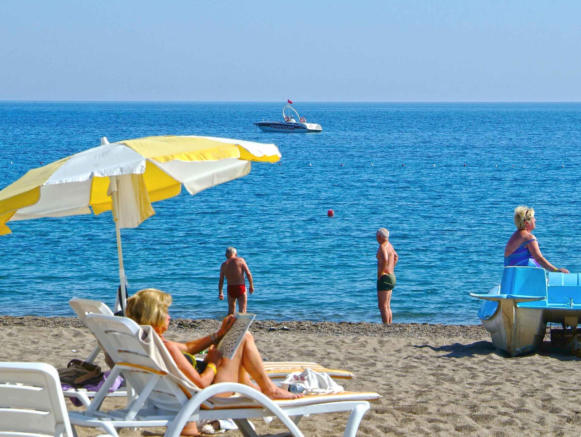 Gardenia Beach Hotel Okurcalar Luaran gambar