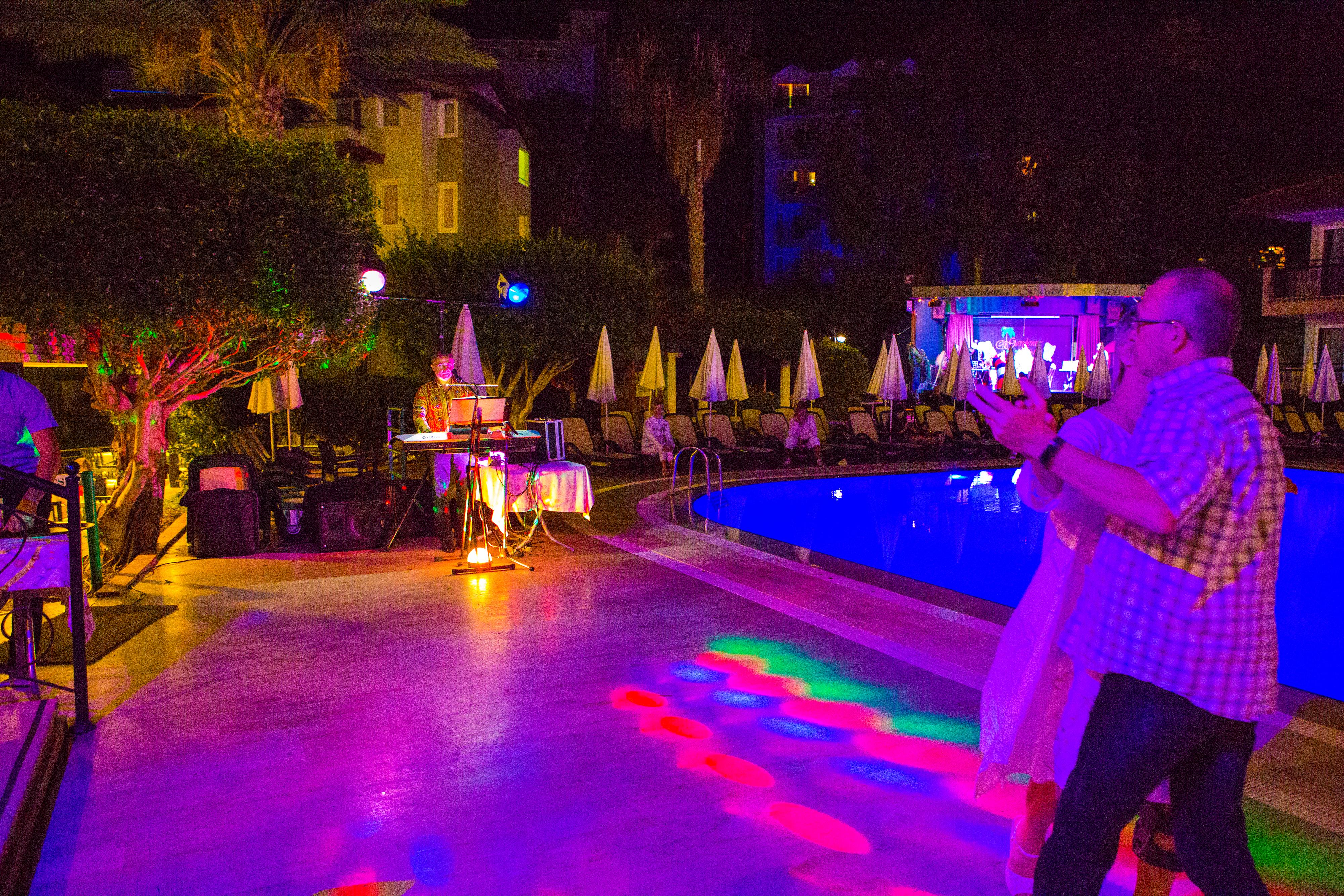 Gardenia Beach Hotel Okurcalar Luaran gambar
